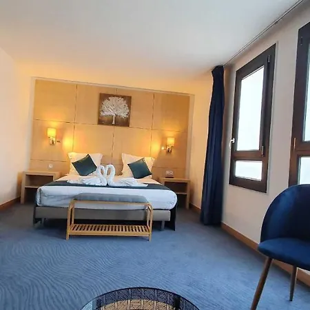 Du Golf Hotel 2*