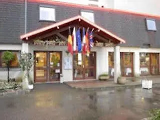 Du Golf Hotel 2*