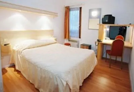 Du Golf Hotel Coignières